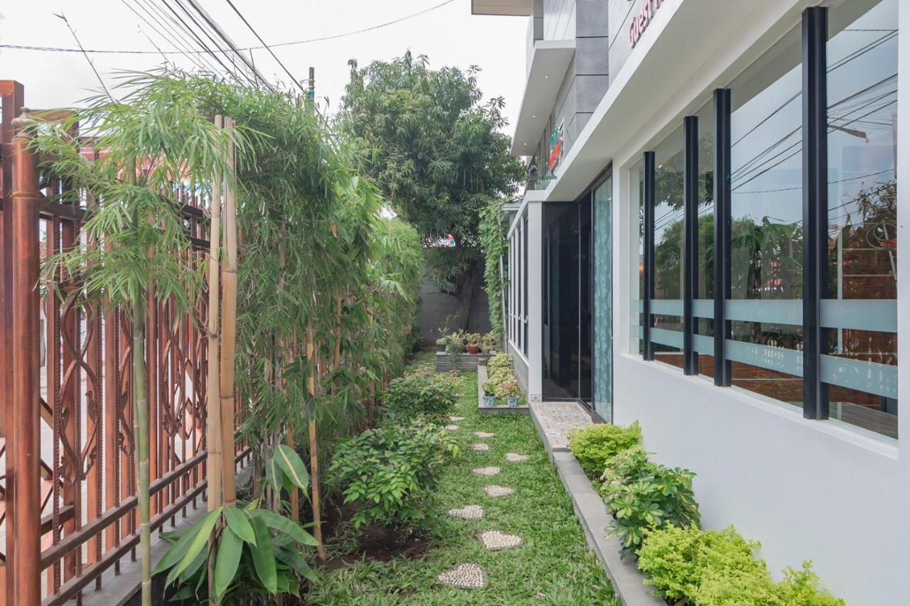 Reddoorz Plus @ Cirebon City Center Eksteriør bilde