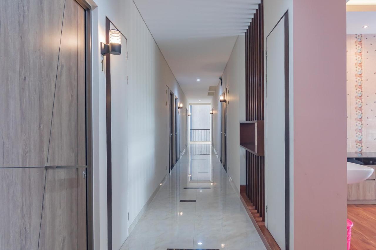 Reddoorz Plus @ Cirebon City Center Eksteriør bilde