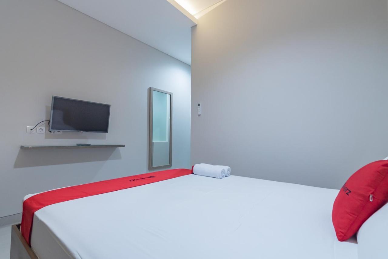 Reddoorz Plus @ Cirebon City Center Eksteriør bilde