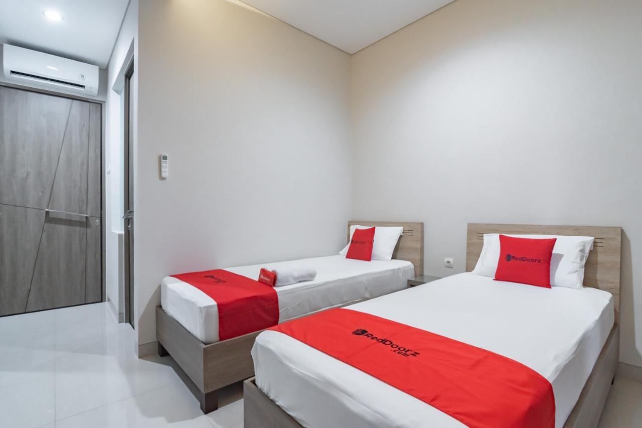 Reddoorz Plus @ Cirebon City Center Eksteriør bilde